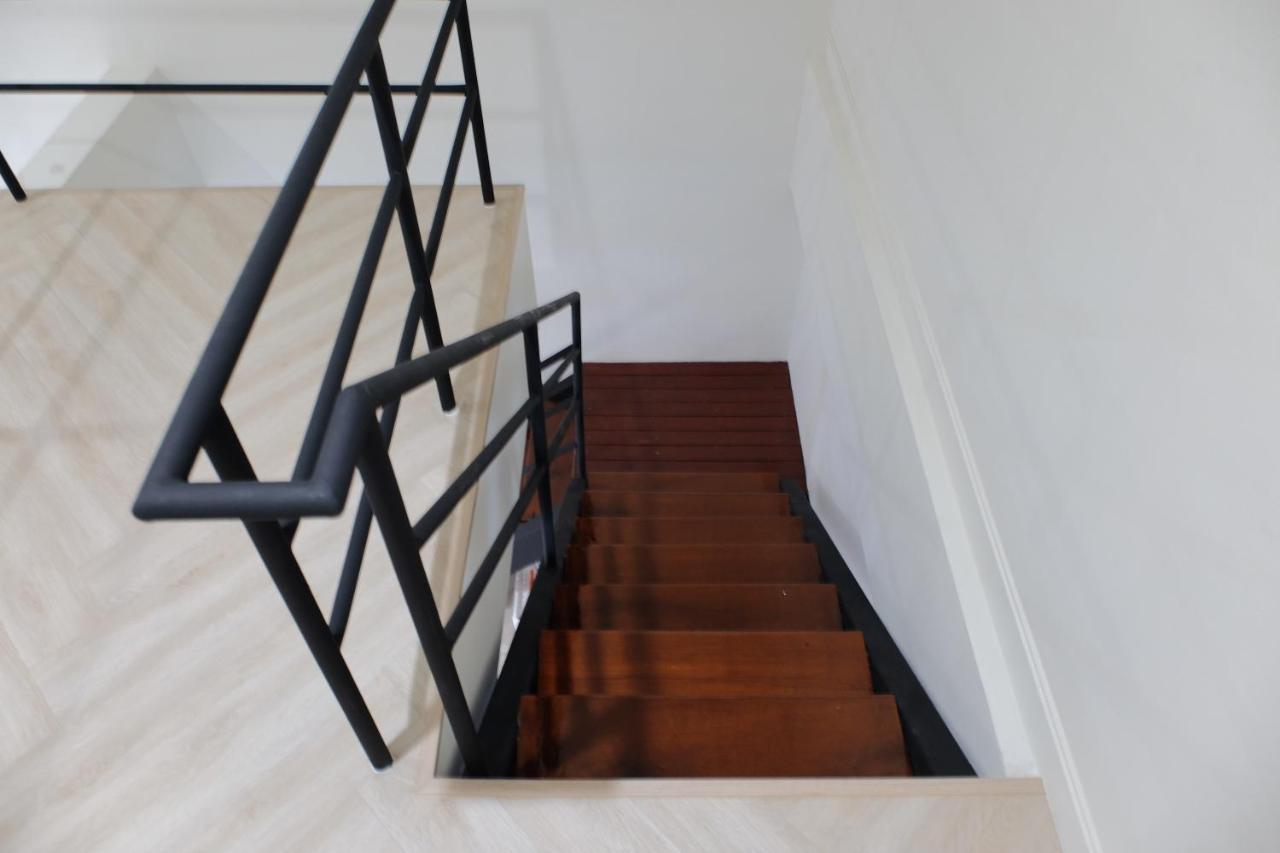 Ferienwohnung Baan Khun Pra Duplex Rm3 Bangkok Exterior foto